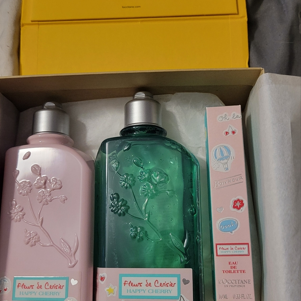L Occitane - Picture 3 of 3